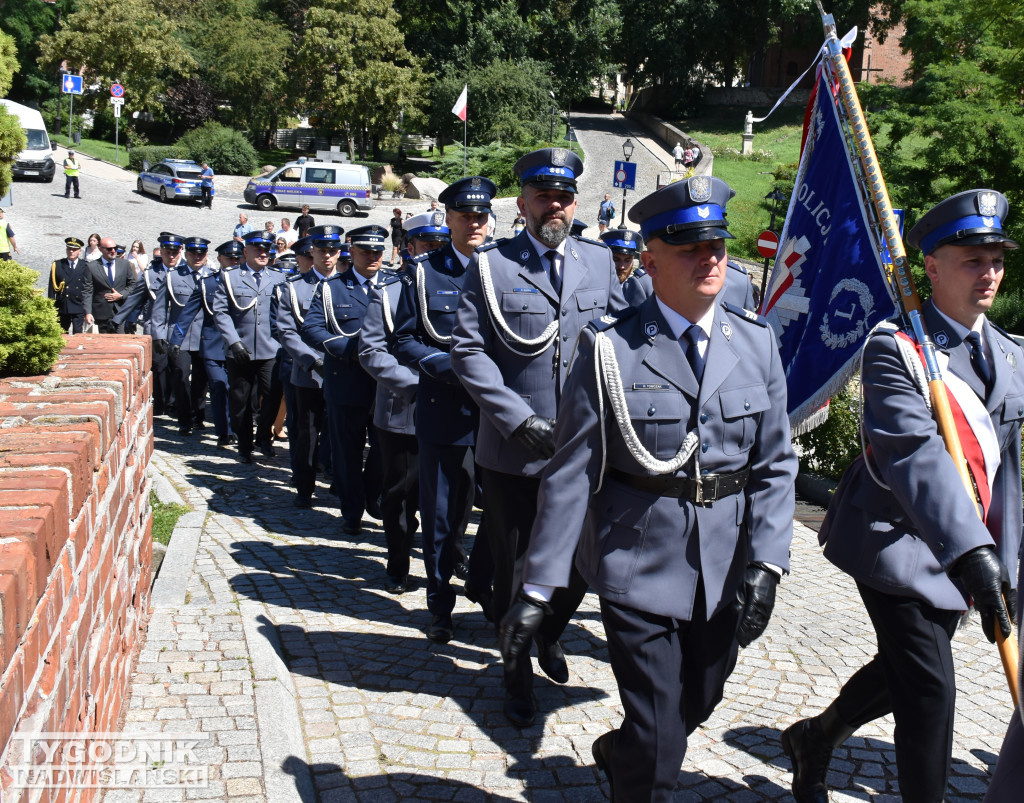 Powiatowe obchody Święta Policji w Sandomierzu