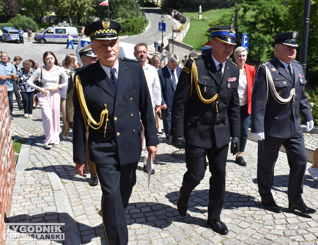 Powiatowe obchody Święta Policji w Sandomierzu