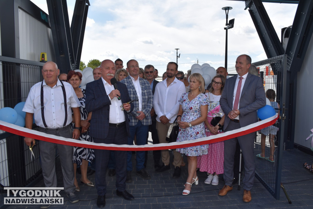Otwarcie lodowiska i basenów w Lipniku