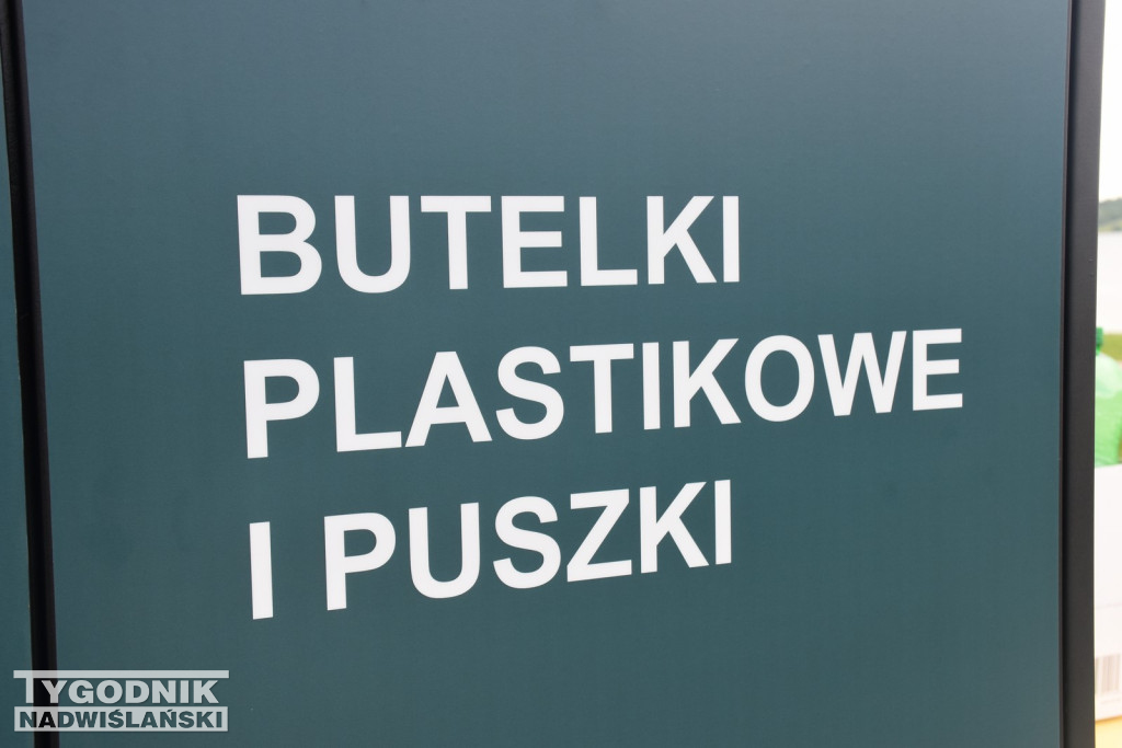 Butelkomat nad Jeziorem Tarnobrzskim