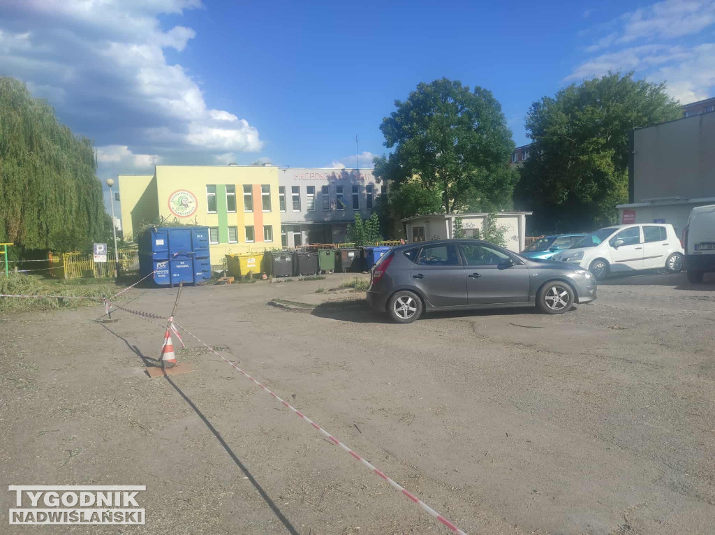 Przebudowa parkingu przy Jędrusiu