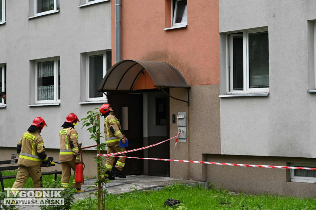 Pożar w bloku przy ul. Kossaka w Tarnobrzegu