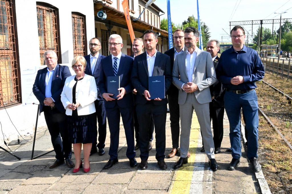 Podpisali umowę na ważną inwestycję kolejową