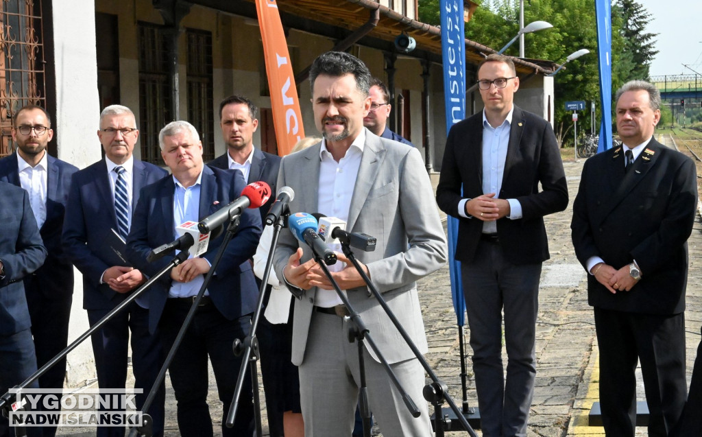 Podpisali umowę na ważną inwestycję kolejową