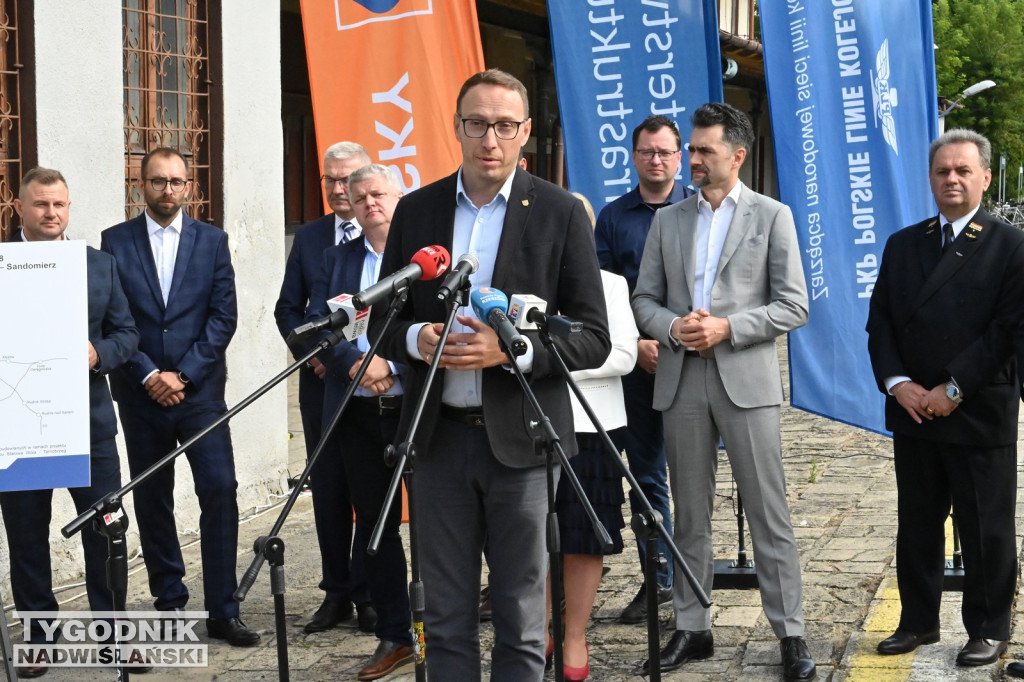 Podpisali umowę na ważną inwestycję kolejową
