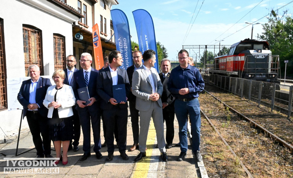 Podpisali umowę na ważną inwestycję kolejową
