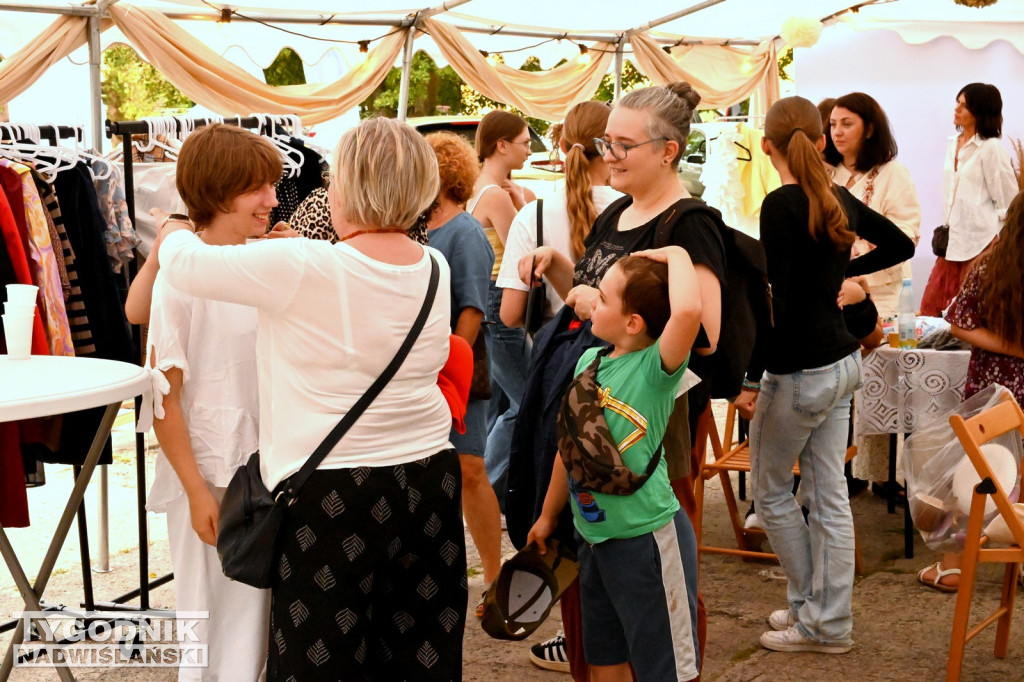 Nadwiślański Fashion Week w Nowej Dębie