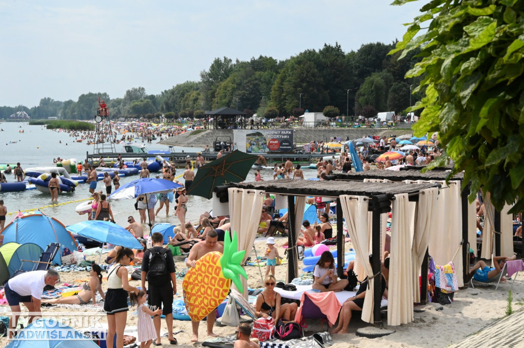 Niedziela, 10 sierpnia, nad Jeziorem Tarnobrzeskim