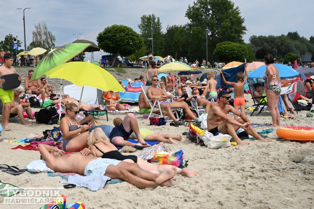 Niedziela, 10 sierpnia, nad Jeziorem Tarnobrzeskim
