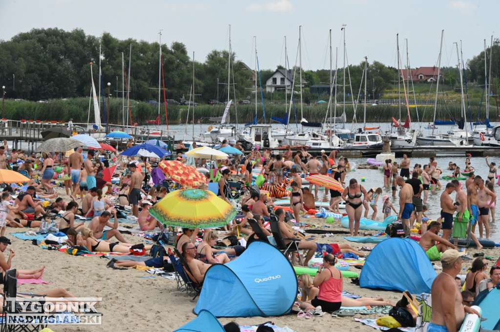 Niedziela, 10 sierpnia, nad Jeziorem Tarnobrzeskim