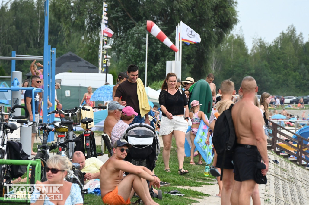 Niedziela, 10 sierpnia, nad Jeziorem Tarnobrzeskim