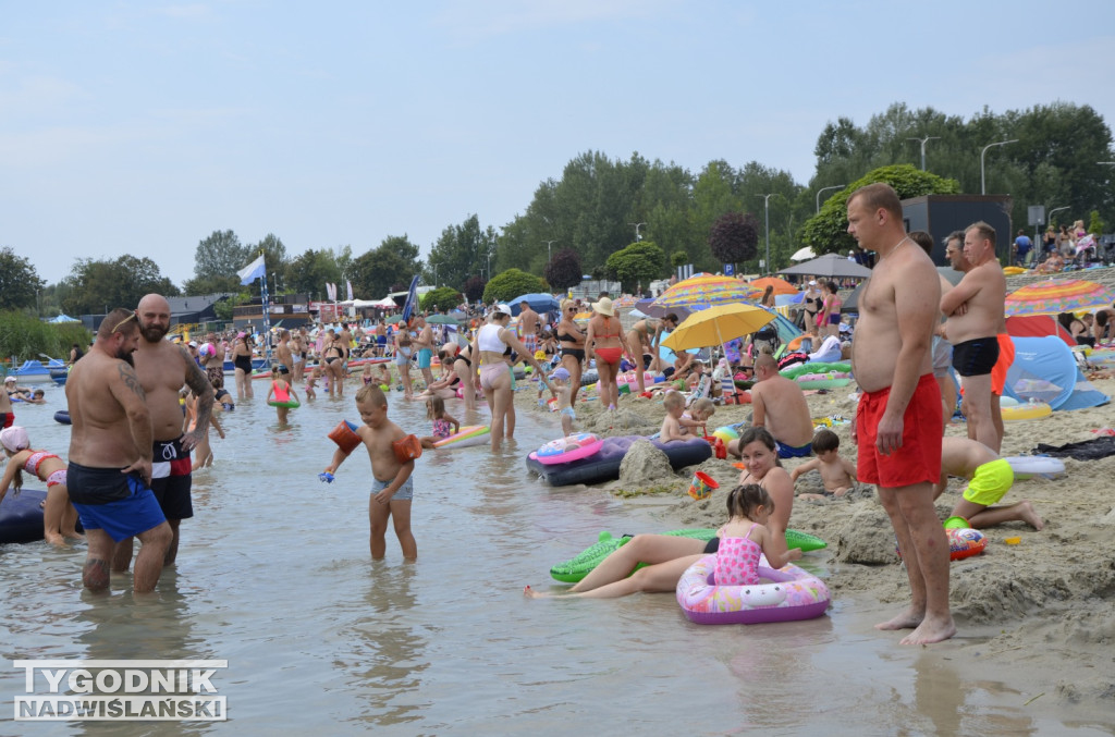 Niedziela, 10 sierpnia, nad Jeziorem Tarnobrzeskim