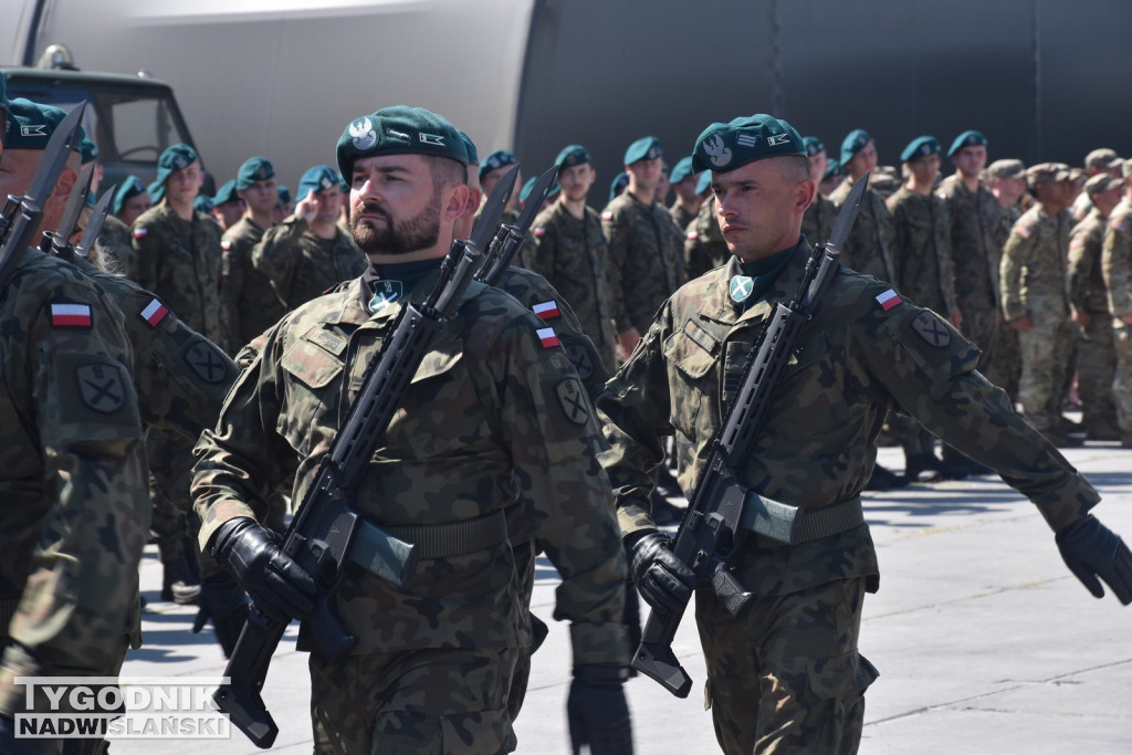 Święto Wojska Polskiego w Nowej Dębie