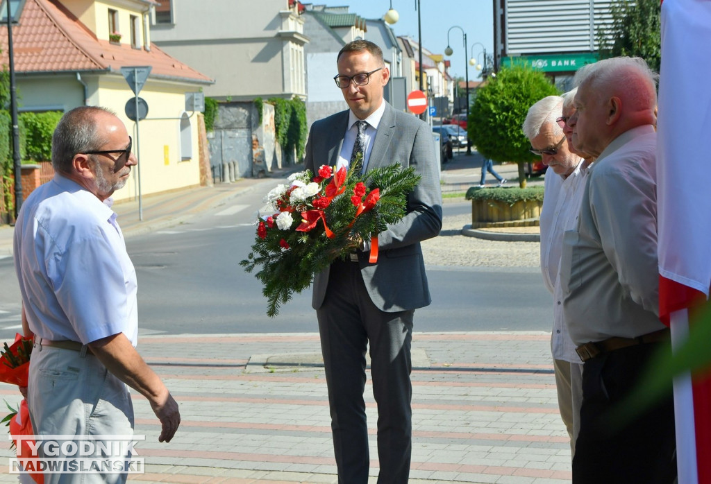 Uroczystość pod obeliskiem Józefa Piłsudskiego