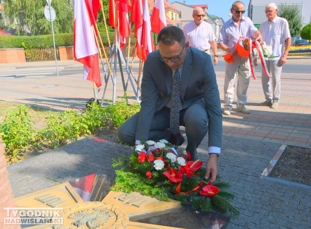 Uroczystość pod obeliskiem Józefa Piłsudskiego