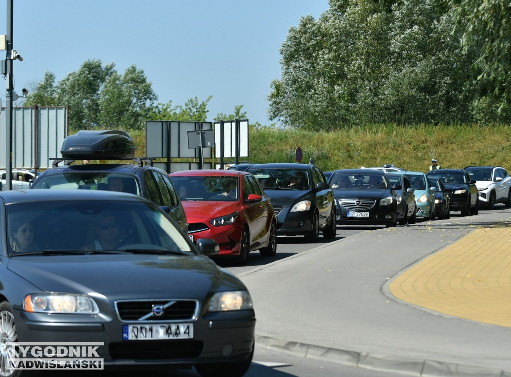 Piątek, 15 sierpnia, nad Jeziorem Tarnobrzeskim