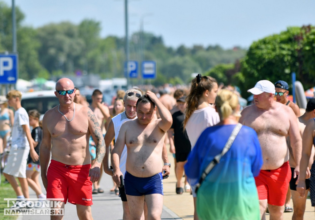 Piątek, 15 sierpnia, nad Jeziorem Tarnobrzeskim