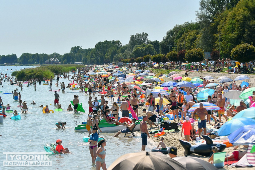 Piątek, 15 sierpnia, nad Jeziorem Tarnobrzeskim
