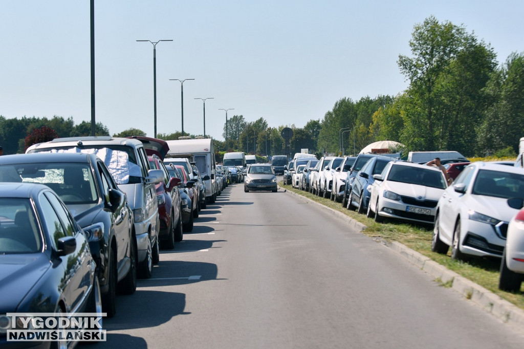 Piątek, 15 sierpnia, nad Jeziorem Tarnobrzeskim