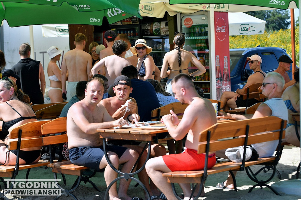 Piątek, 15 sierpnia, nad Jeziorem Tarnobrzeskim