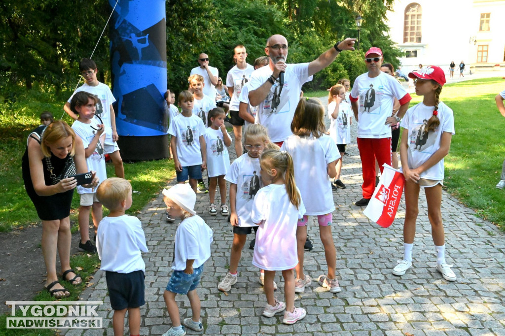 Patriotyczne bieganie 15 sierpnia w Tarnobrzegu