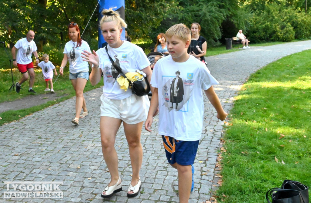 Patriotyczne bieganie 15 sierpnia w Tarnobrzegu