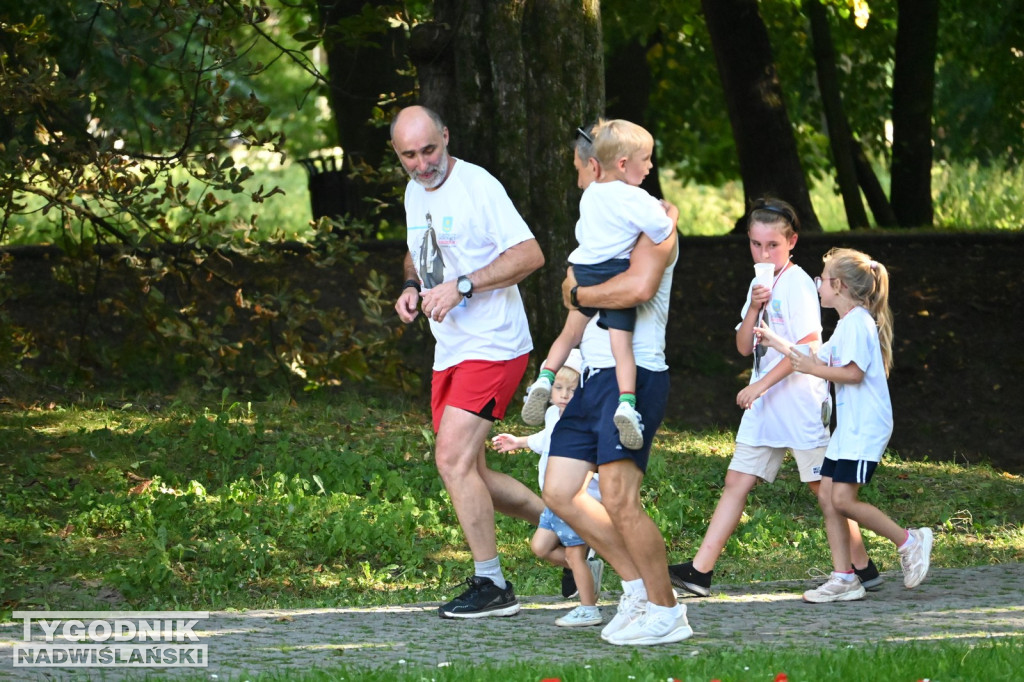 Patriotyczne bieganie 15 sierpnia w Tarnobrzegu