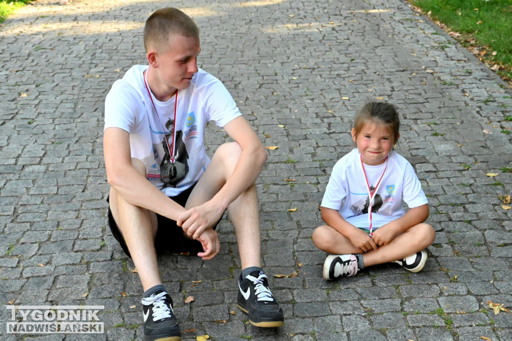 Patriotyczne bieganie 15 sierpnia w Tarnobrzegu