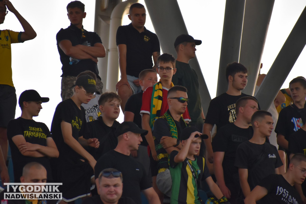 Zdjęcia kibiców mecz Siarka - Sokół