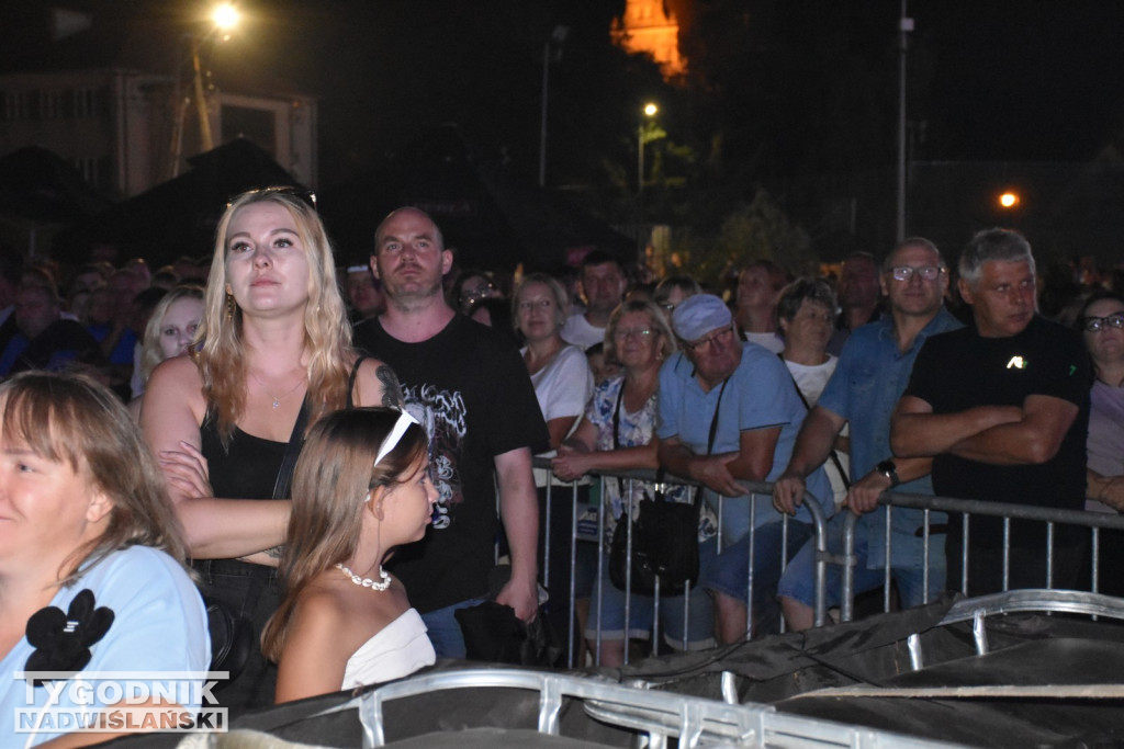 Zespół Piersi na Jarmarku w Klimontowie