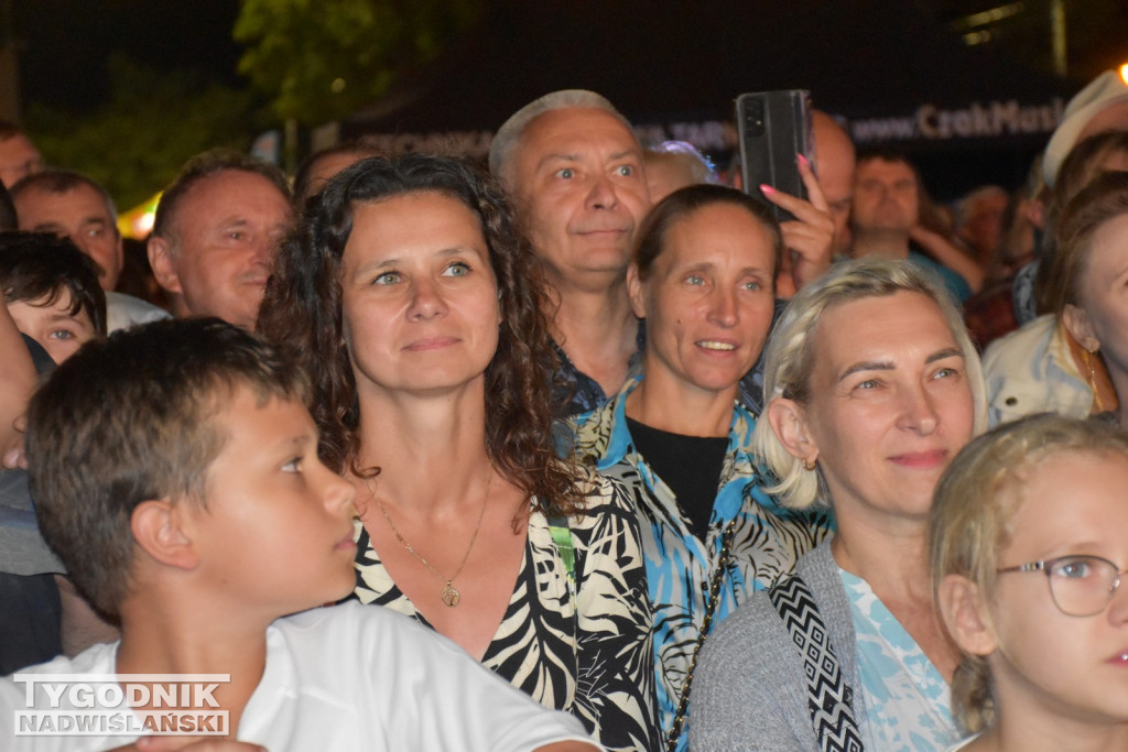 Zespół Piersi na Jarmarku w Klimontowie