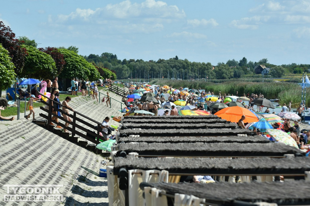 Jezioro Tarnobrzeskie w niedzielę, 17 sierpnia