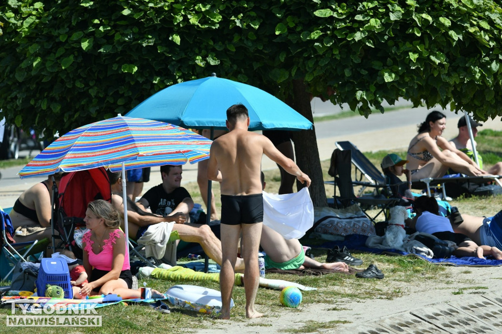 Jezioro Tarnobrzeskie w niedzielę, 17 sierpnia