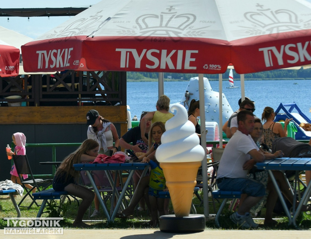 Jezioro Tarnobrzeskie w niedzielę, 17 sierpnia