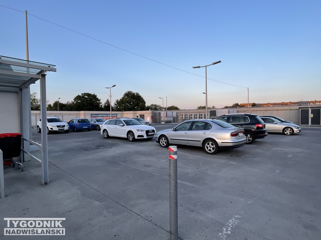 Parking Galerii Królewskiej w Sandomierzu
