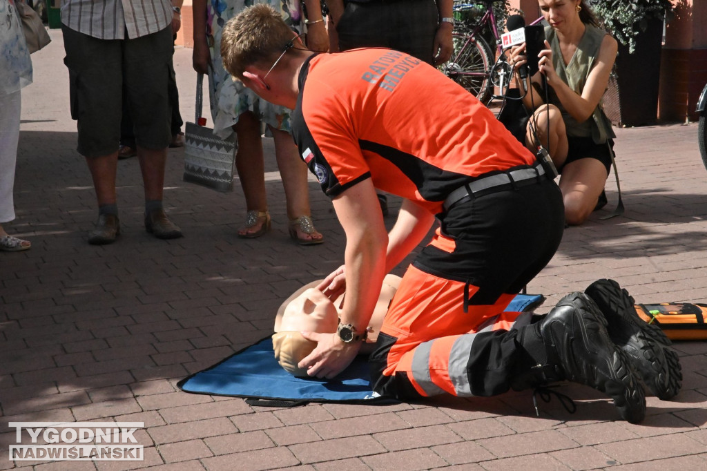 Defibrylator AED przy Centrum Seniora w Tarnobrzegu