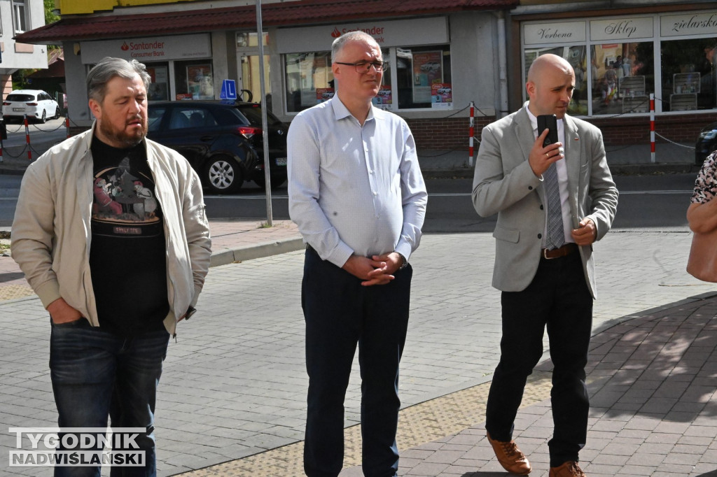 Defibrylator AED przy Centrum Seniora w Tarnobrzegu