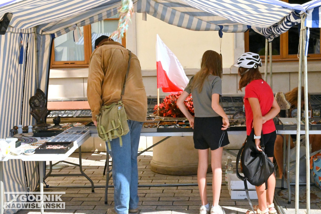 Giełda minerałów i skamieniałości w Tarnobrzegu