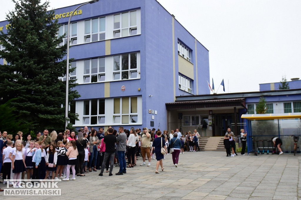 Rozpoczęcie roku szkolnego w SP nr 10 w Tarnobrzegu