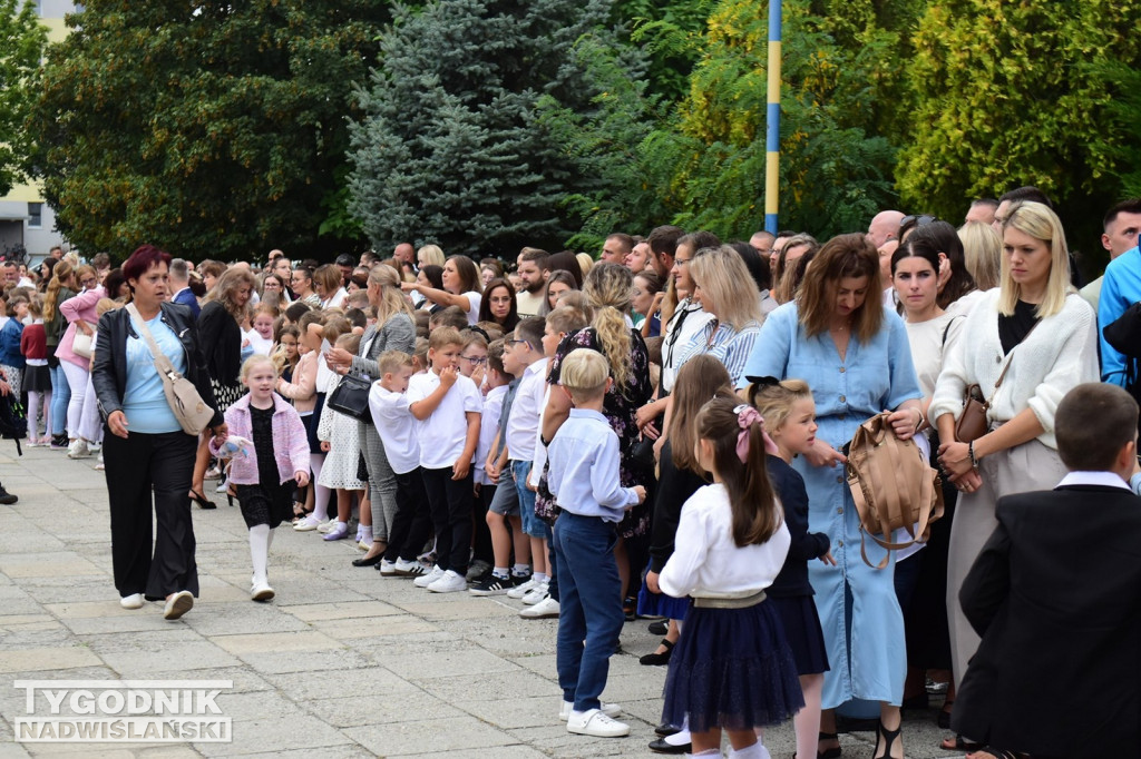 Rozpoczęcie roku szkolnego w SP nr 10 w Tarnobrzegu