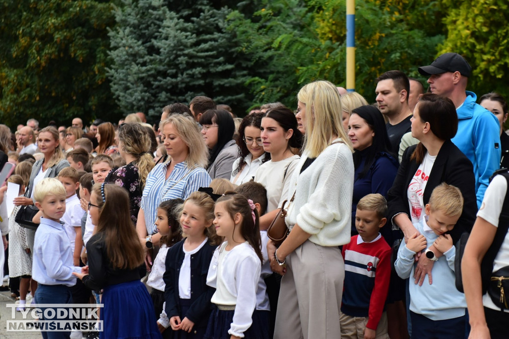 Rozpoczęcie roku szkolnego w SP nr 10 w Tarnobrzegu