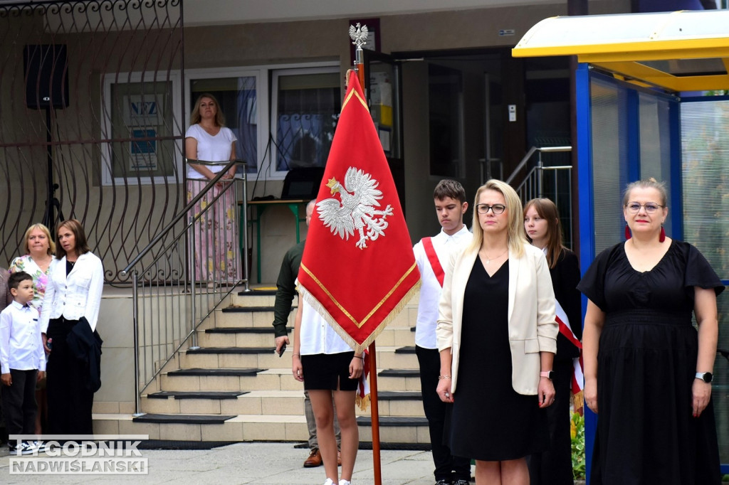 Rozpoczęcie roku szkolnego w SP nr 10 w Tarnobrzegu