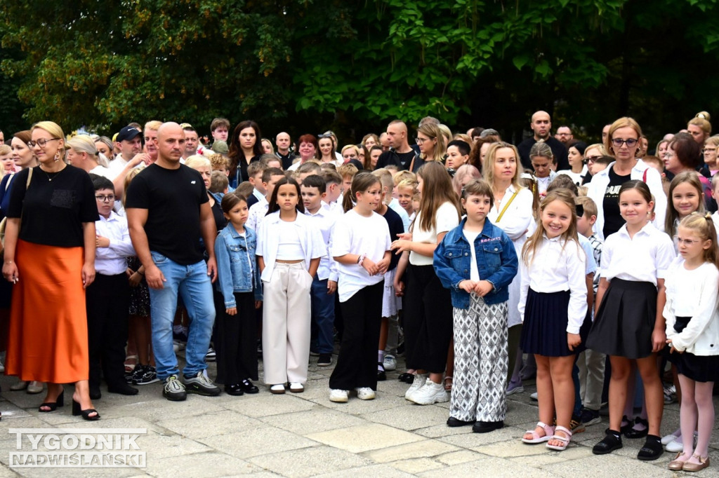 Rozpoczęcie roku szkolnego w SP nr 10 w Tarnobrzegu