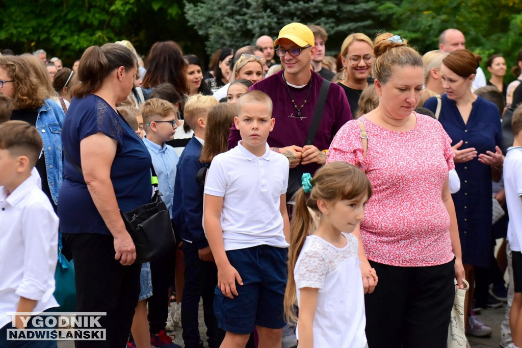 Rozpoczęcie roku szkolnego w SP nr 10 w Tarnobrzegu