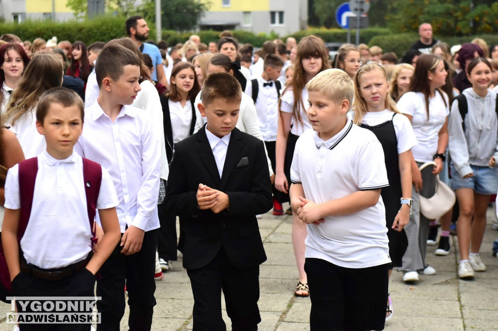 Rozpoczęcie roku szkolnego w SP nr 10 w Tarnobrzegu