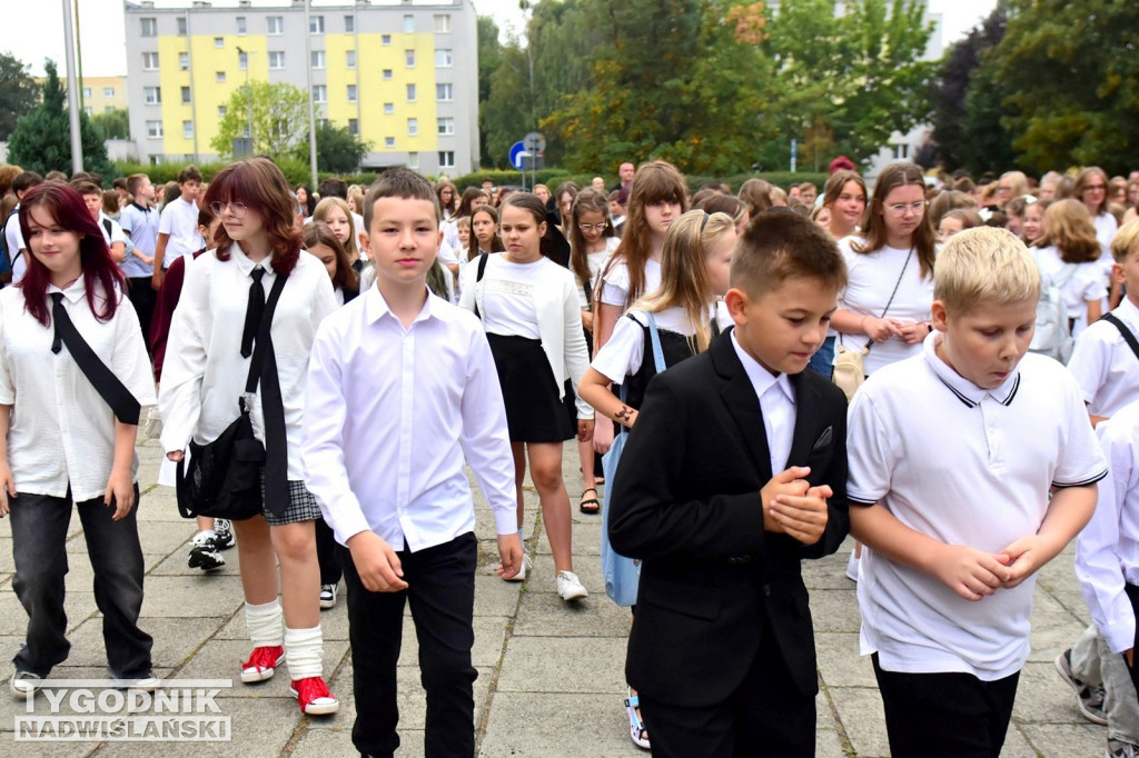 Rozpoczęcie roku szkolnego w SP nr 10 w Tarnobrzegu