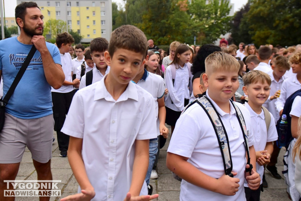 Rozpoczęcie roku szkolnego w SP nr 10 w Tarnobrzegu