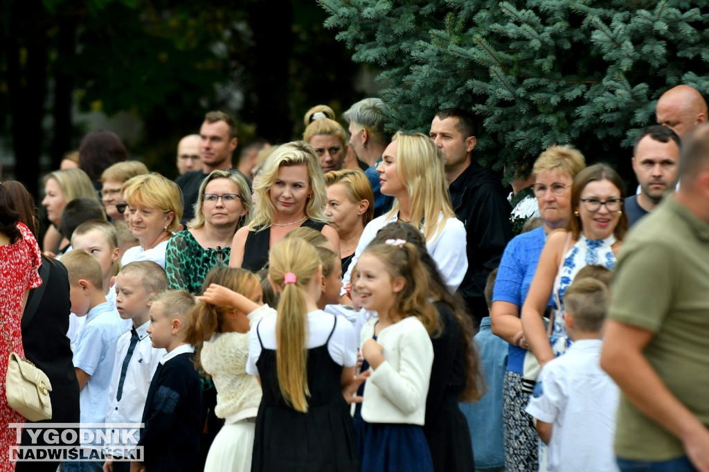 Rozpoczęcie roku szkolnego w SP nr 10 w Tarnobrzegu