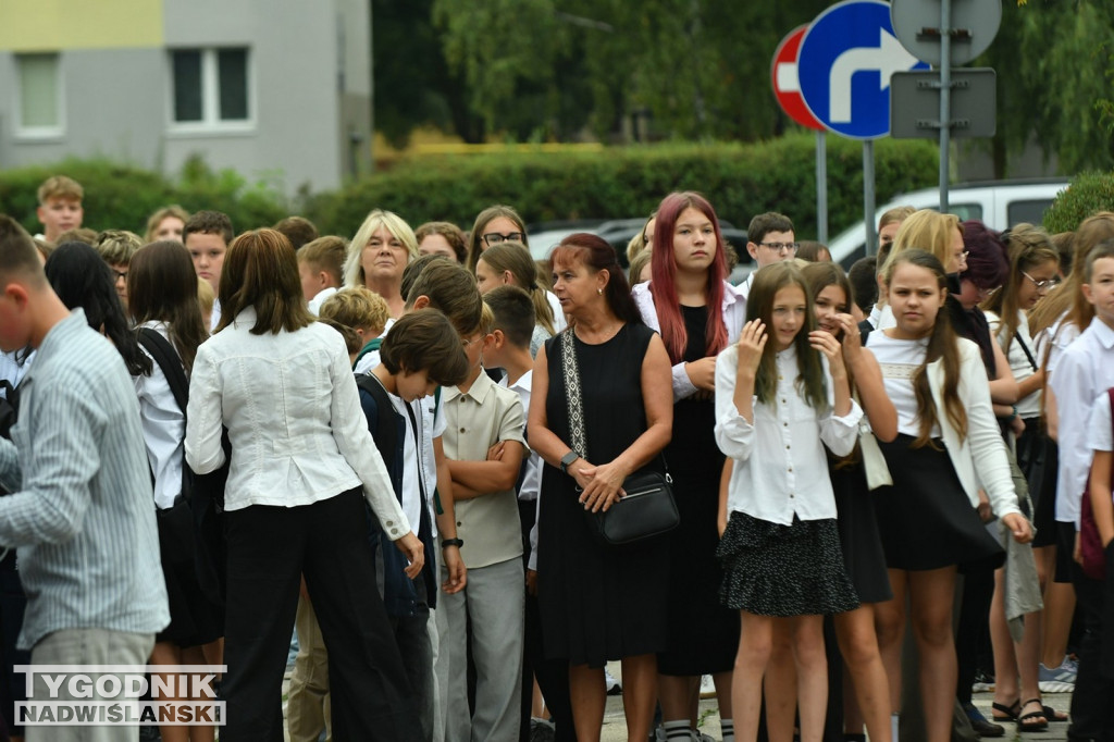 Rozpoczęcie roku szkolnego w SP nr 10 w Tarnobrzegu