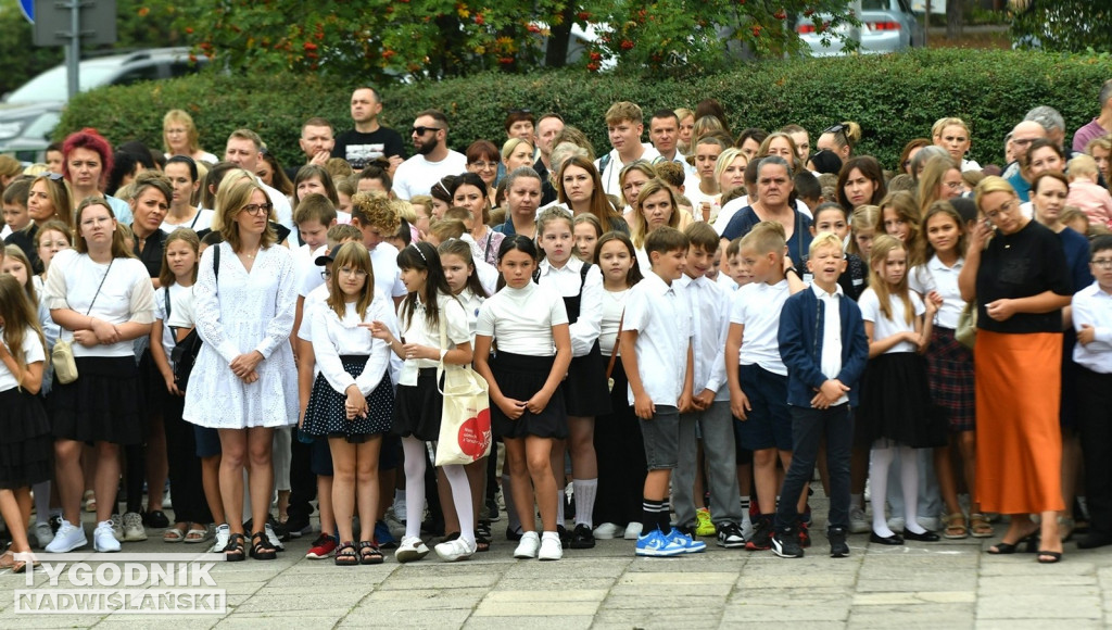 Rozpoczęcie roku szkolnego w SP nr 10 w Tarnobrzegu